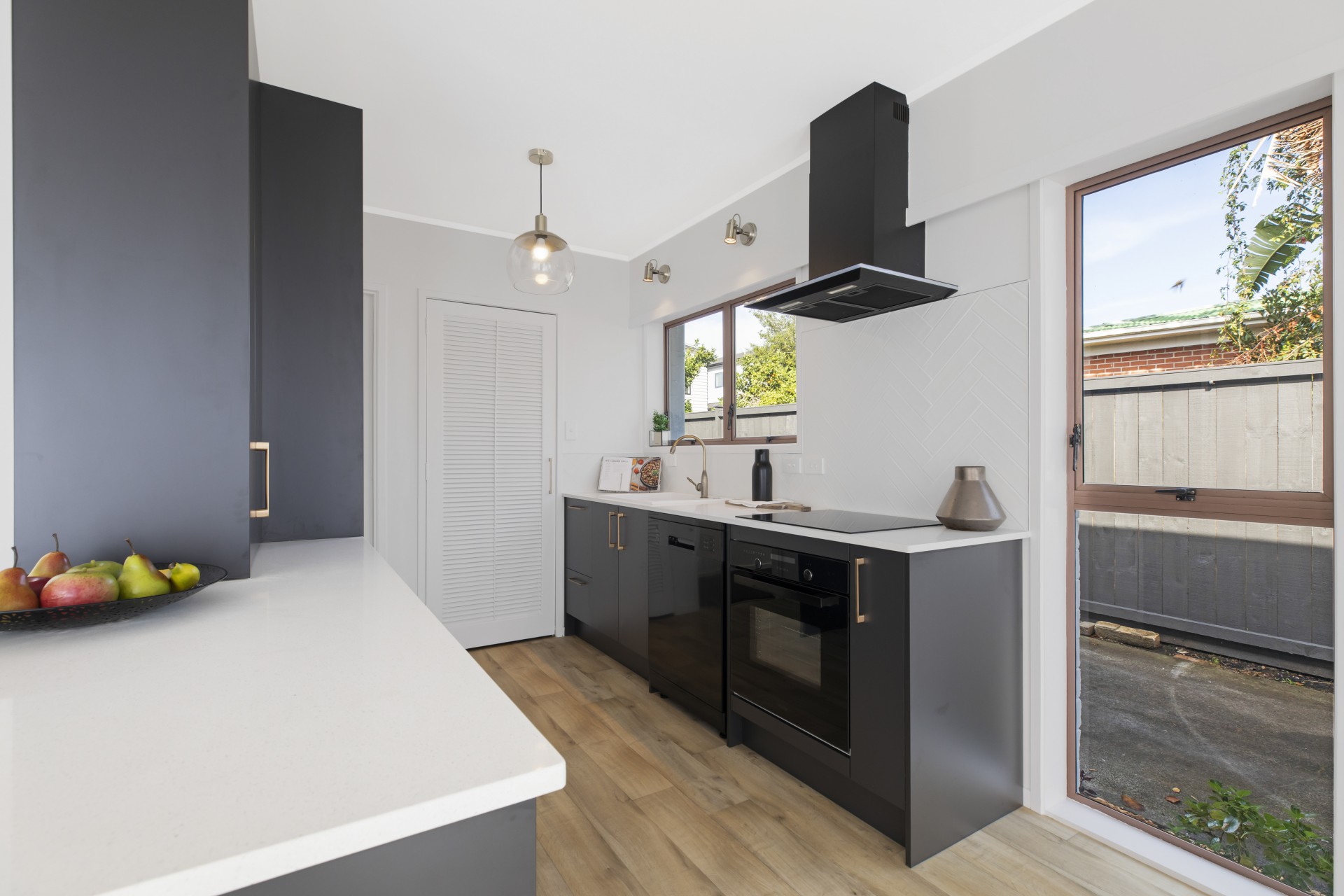 First Up Best Dressed!!! Arizto