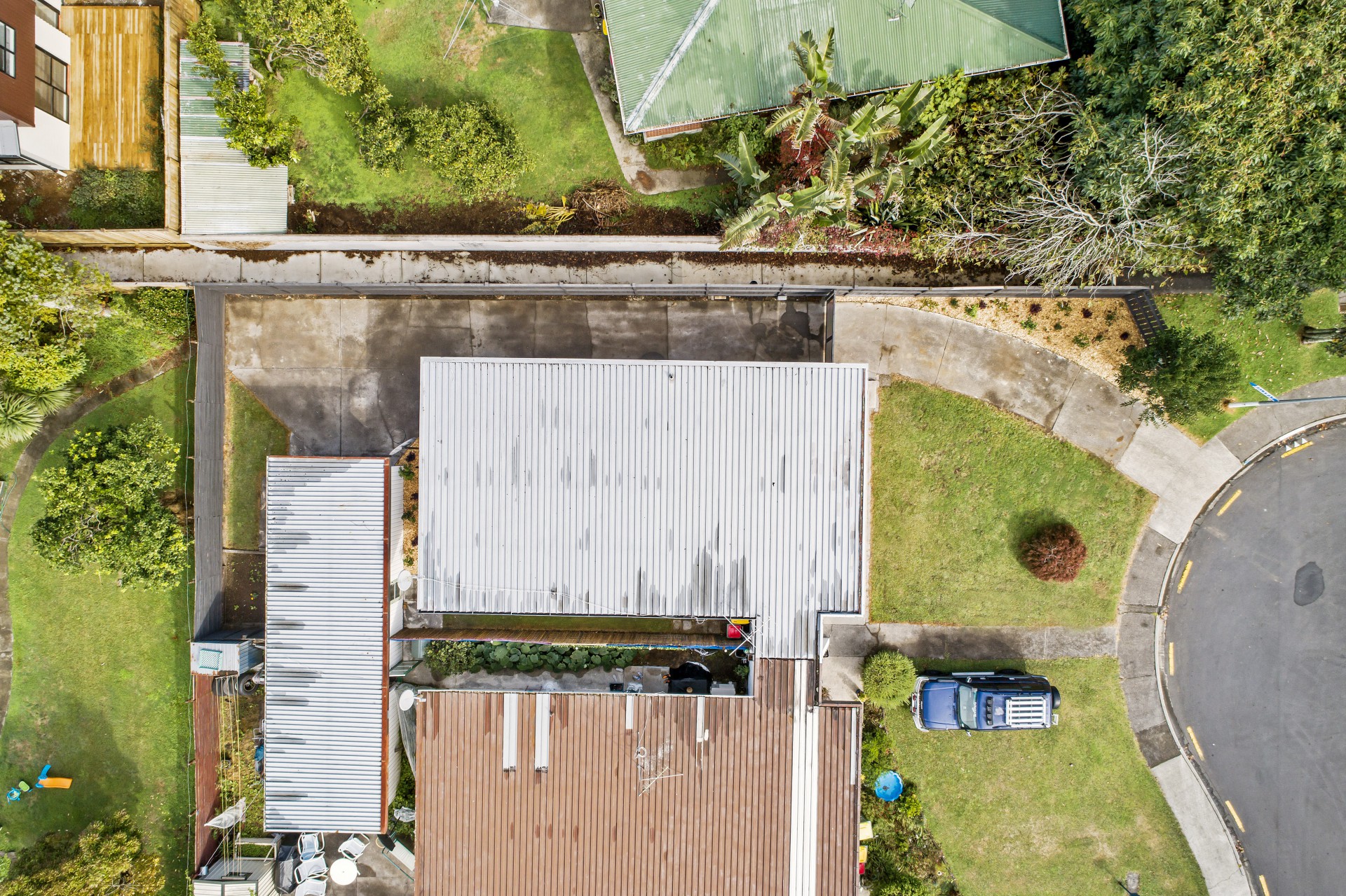 First Up Best Dressed!!! Arizto