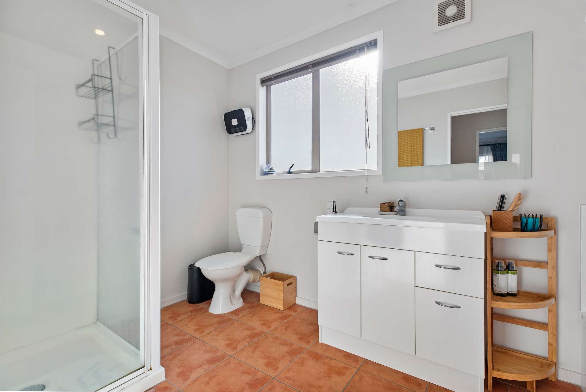 Stylish Living Near One Tree Hill Arizto