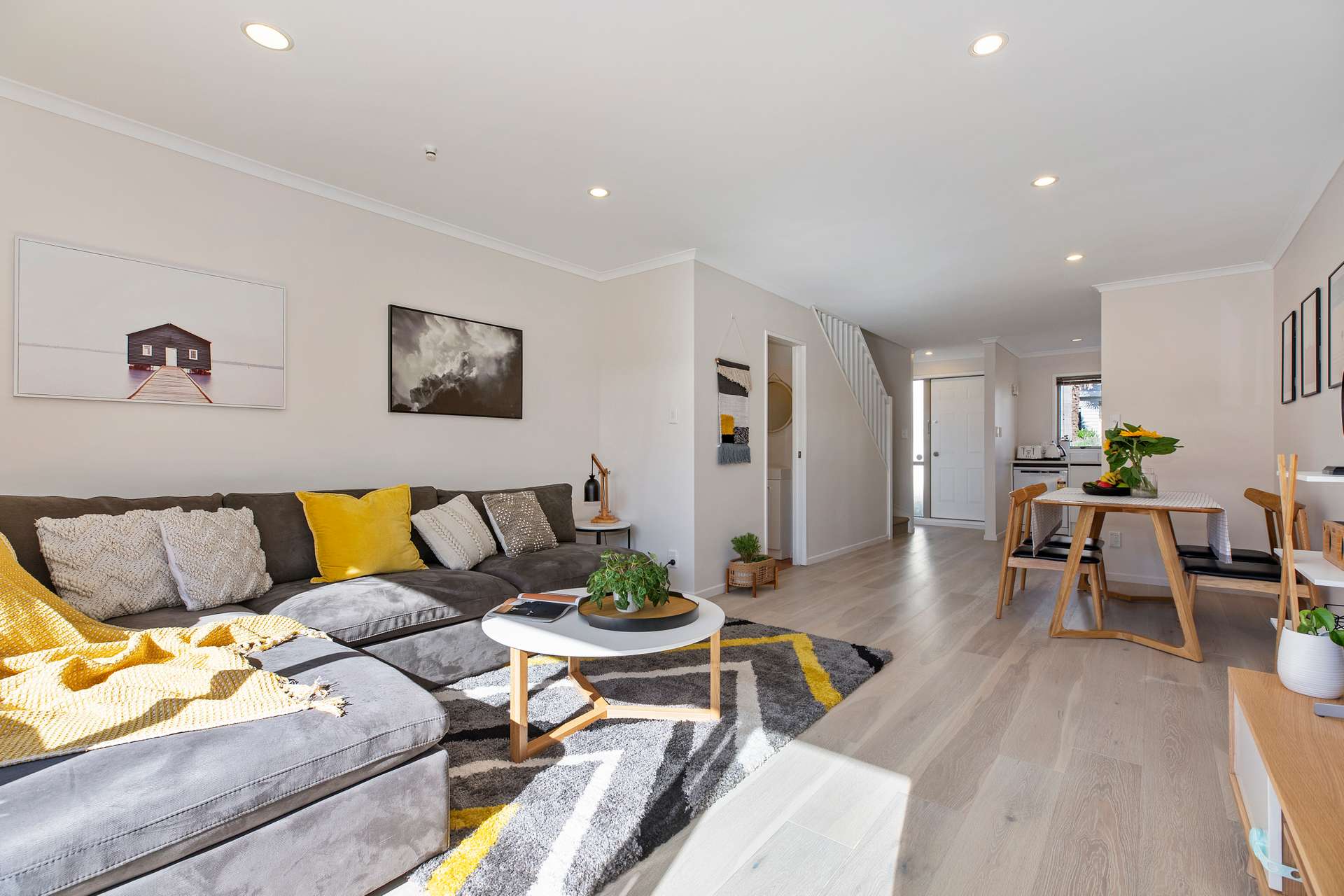 Stylish Living Near One Tree Hill Arizto