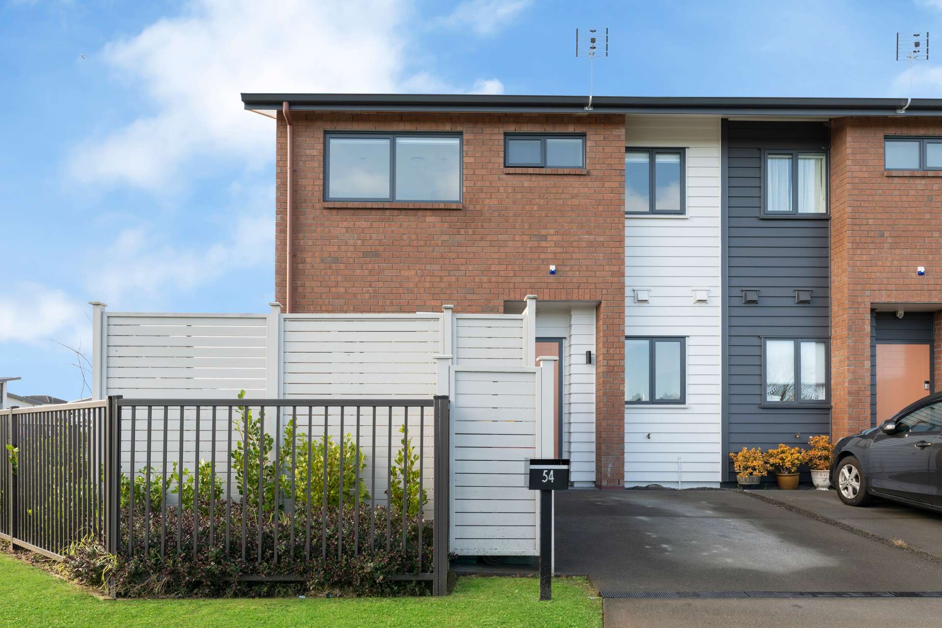 First Up Best Dressed… Arizto