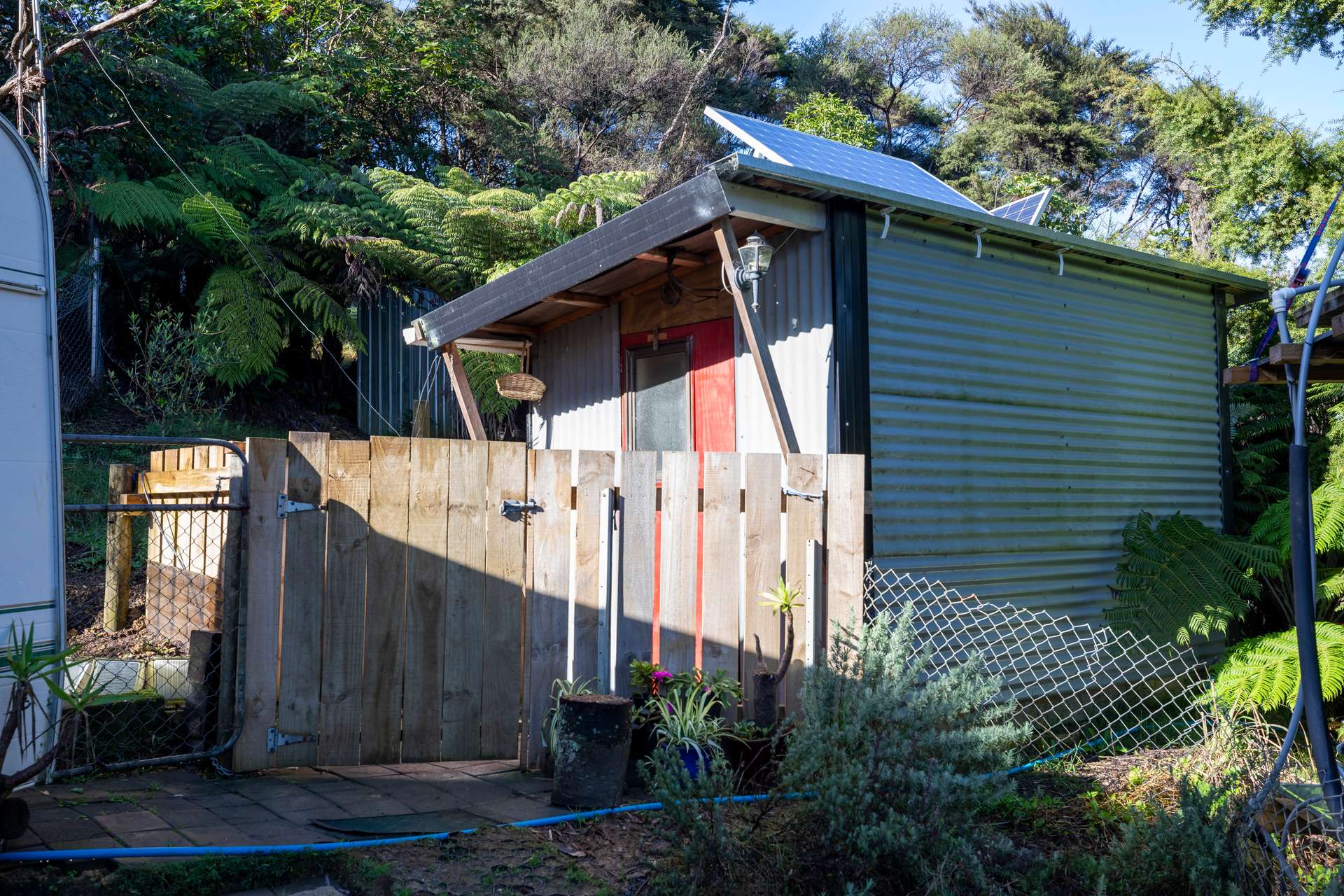 Coromandel Bush Section Hideaway! Arizto
