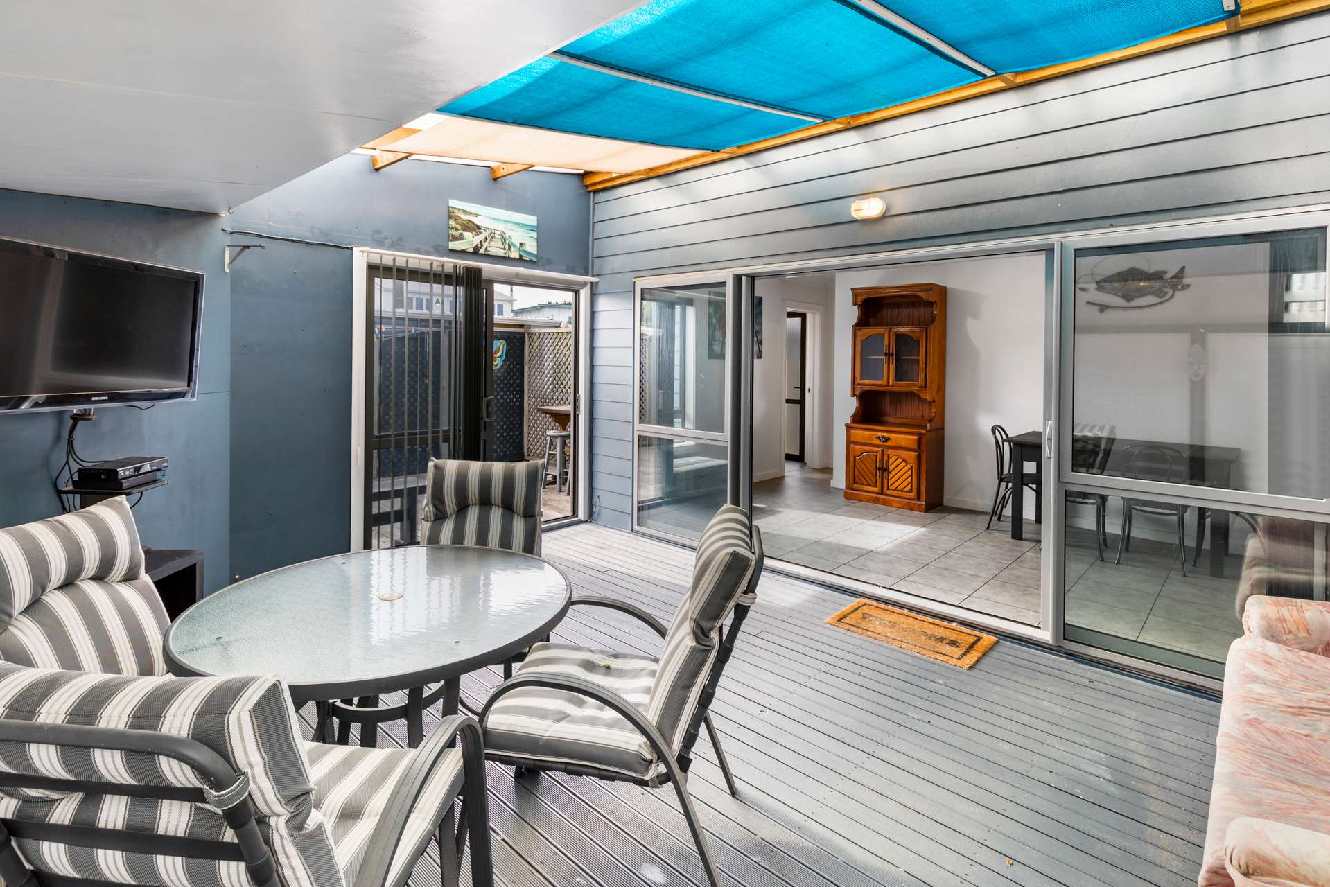 Beach Front Living at Turakina Beach! Arizto