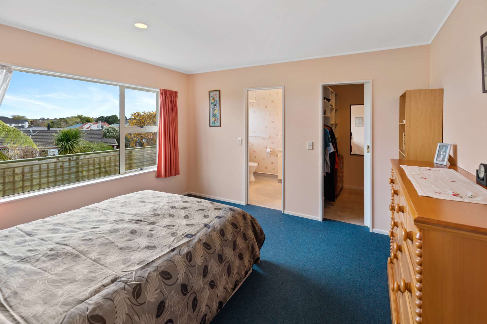 Springvale, Elevated Brick and Tile 2003 Arizto