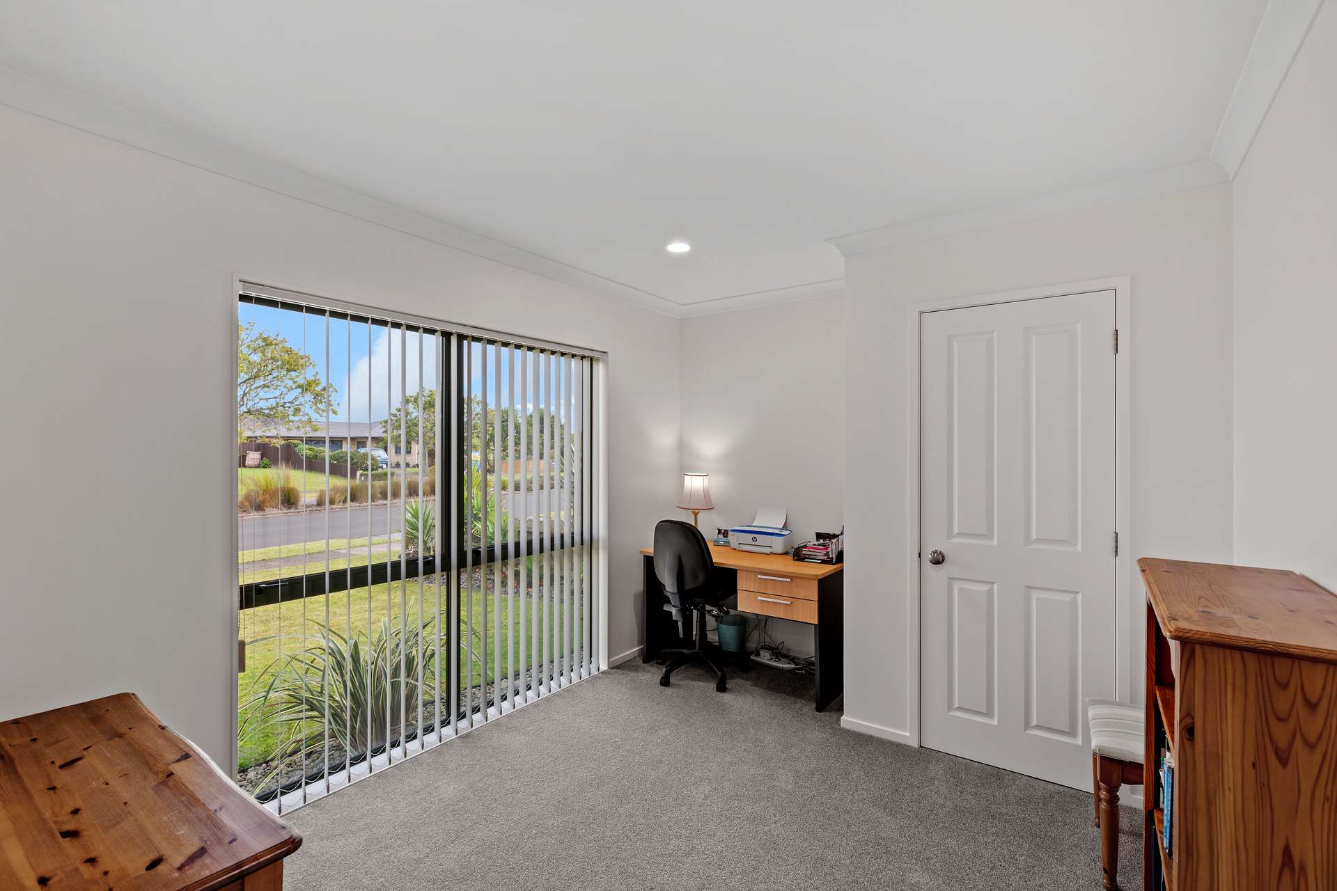 Immaculate Easy-Care Gem | Arizto