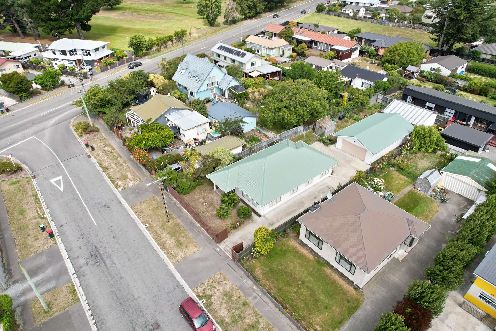 9 Dennitt Street, New Brighton - Living Space