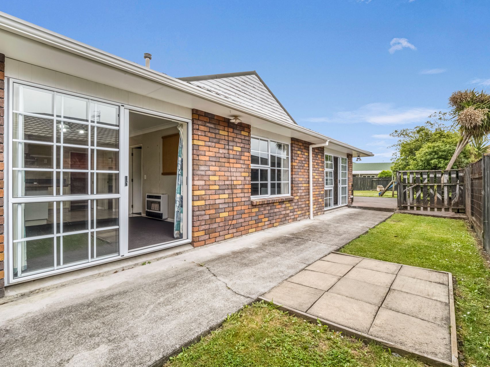 Calling Families' - 220m2 House on 800m2 section | Arizto