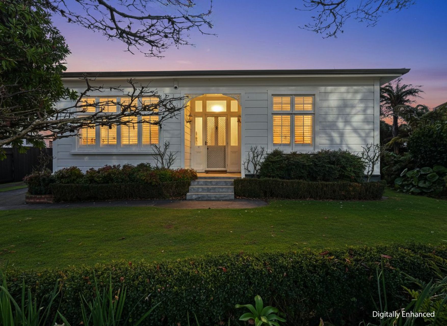 Wanganui Central 3房  Refined award winning villa